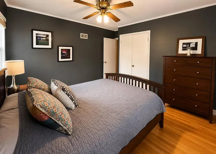 Coming 9/28 $80k Designer Reno, Walk To Ryan Field Evanston