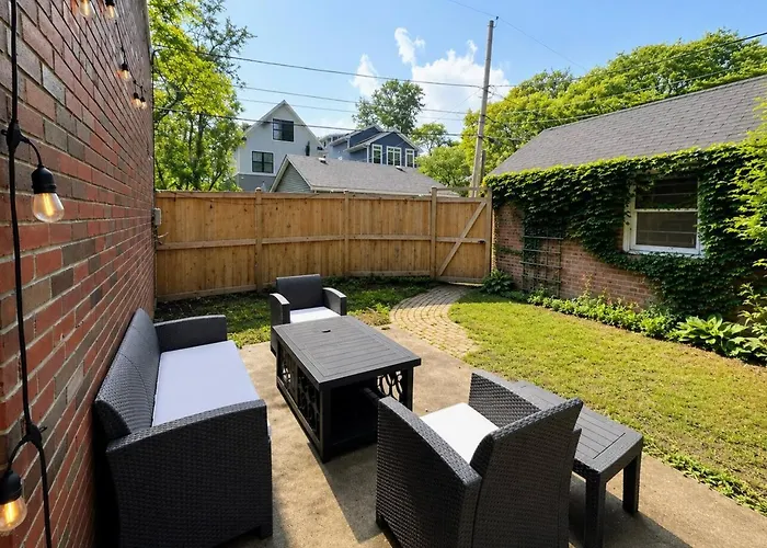 Ferienhaus Coming 9/28 $80k Designer Reno, Walk To Ryan Field